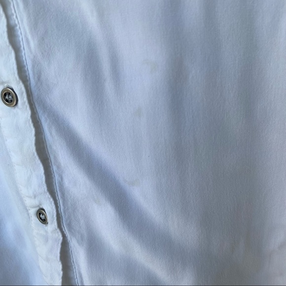 Forever 21 White Collared Button Down Shirt - Picture 4 of 4